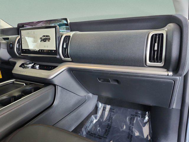 new 2025 Ford Expedition car, priced at $64,358