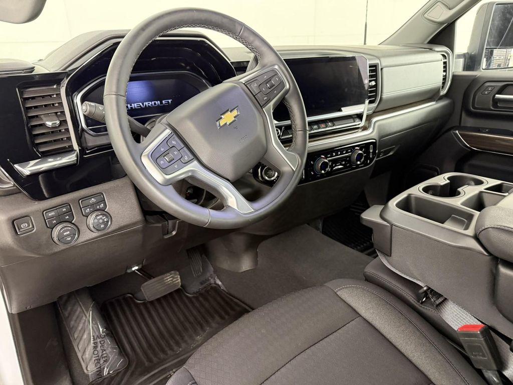 used 2024 Chevrolet Silverado 2500 car, priced at $55,998