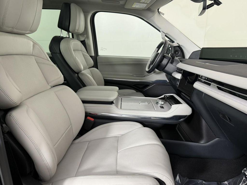 used 2025 Lincoln Navigator L car, priced at $91,998