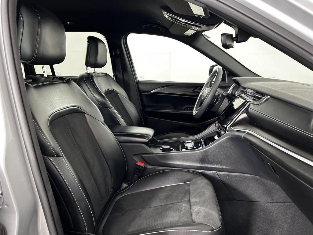 used 2024 Jeep Grand Cherokee car, priced at $29,500