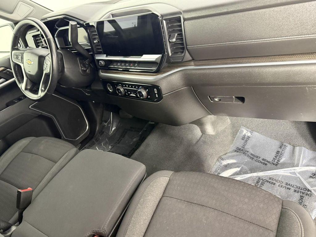 used 2022 Chevrolet Silverado 1500 car, priced at $31,998