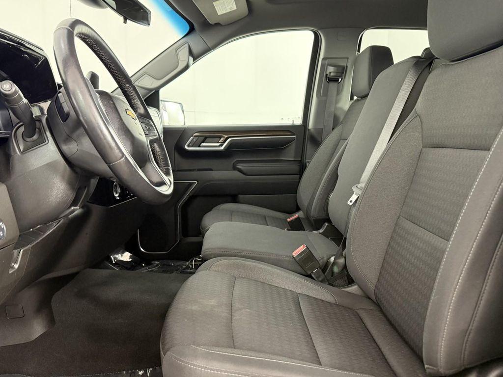 used 2022 Chevrolet Silverado 1500 car, priced at $31,998