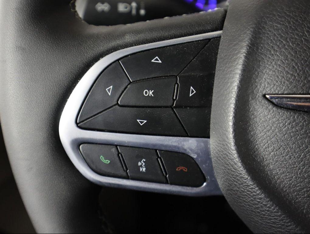 used 2024 Chrysler Pacifica car, priced at $33,500