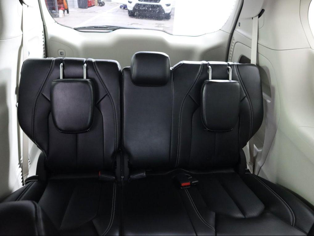 used 2024 Chrysler Pacifica car, priced at $33,500