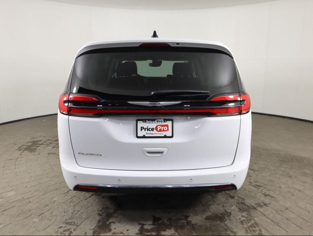 used 2024 Chrysler Pacifica car, priced at $33,500