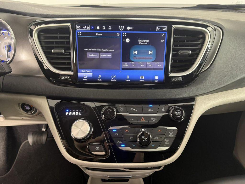 used 2024 Chrysler Pacifica car, priced at $27,998