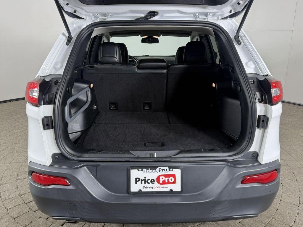 used 2018 Jeep Cherokee car, priced at $13,998