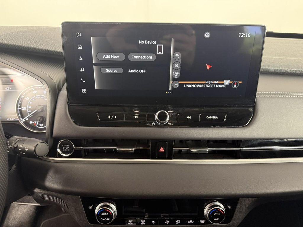 used 2025 Mitsubishi Outlander car, priced at $25,998