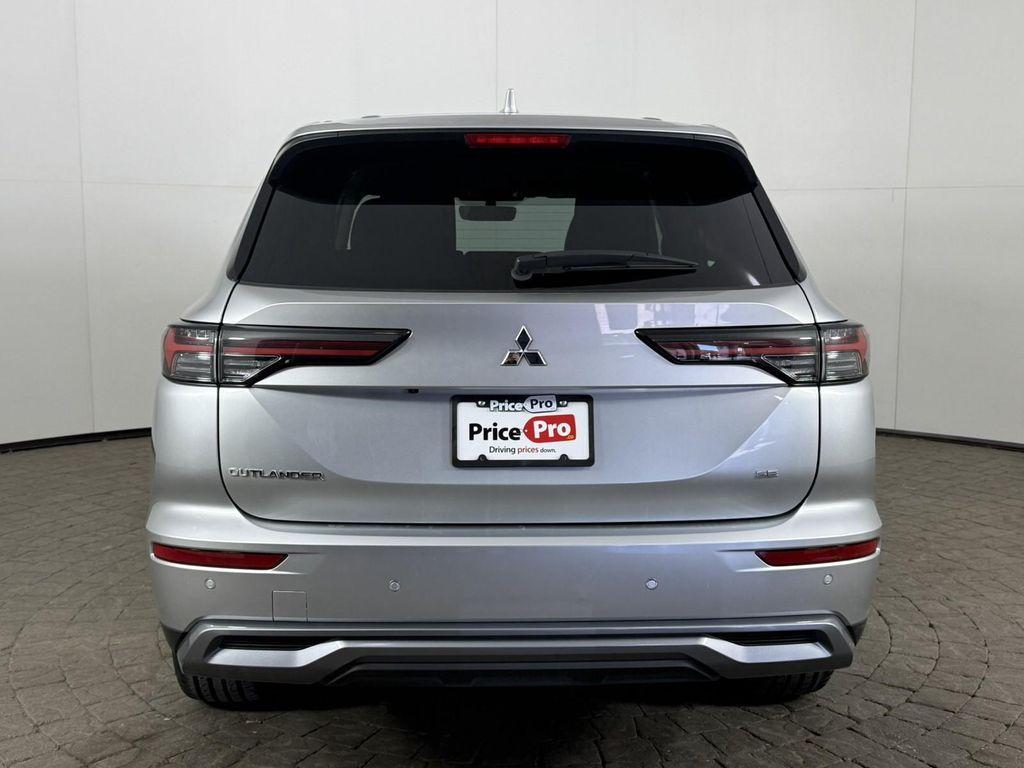 used 2025 Mitsubishi Outlander car, priced at $25,998