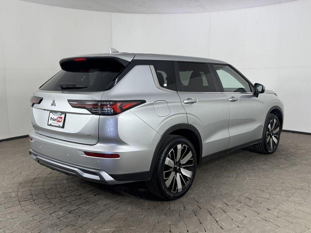 used 2025 Mitsubishi Outlander car, priced at $25,998