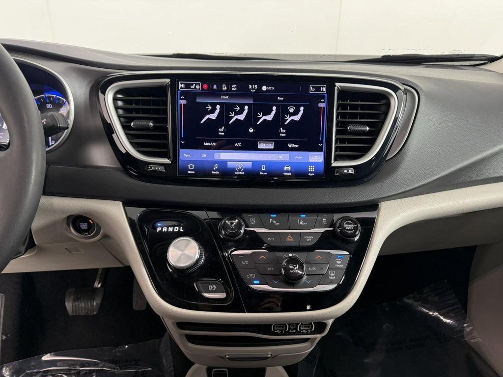 used 2024 Chrysler Pacifica car, priced at $29,498