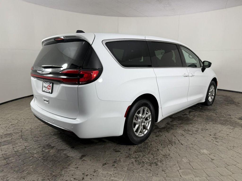 used 2024 Chrysler Pacifica car, priced at $29,498