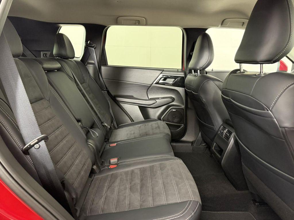 used 2025 Mitsubishi Outlander car, priced at $27,998