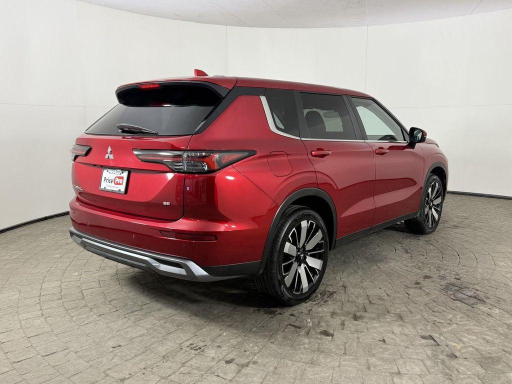 used 2025 Mitsubishi Outlander car, priced at $27,998