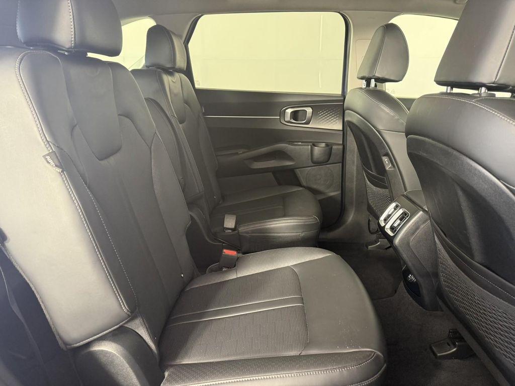 used 2024 Kia Sorento car, priced at $31,998