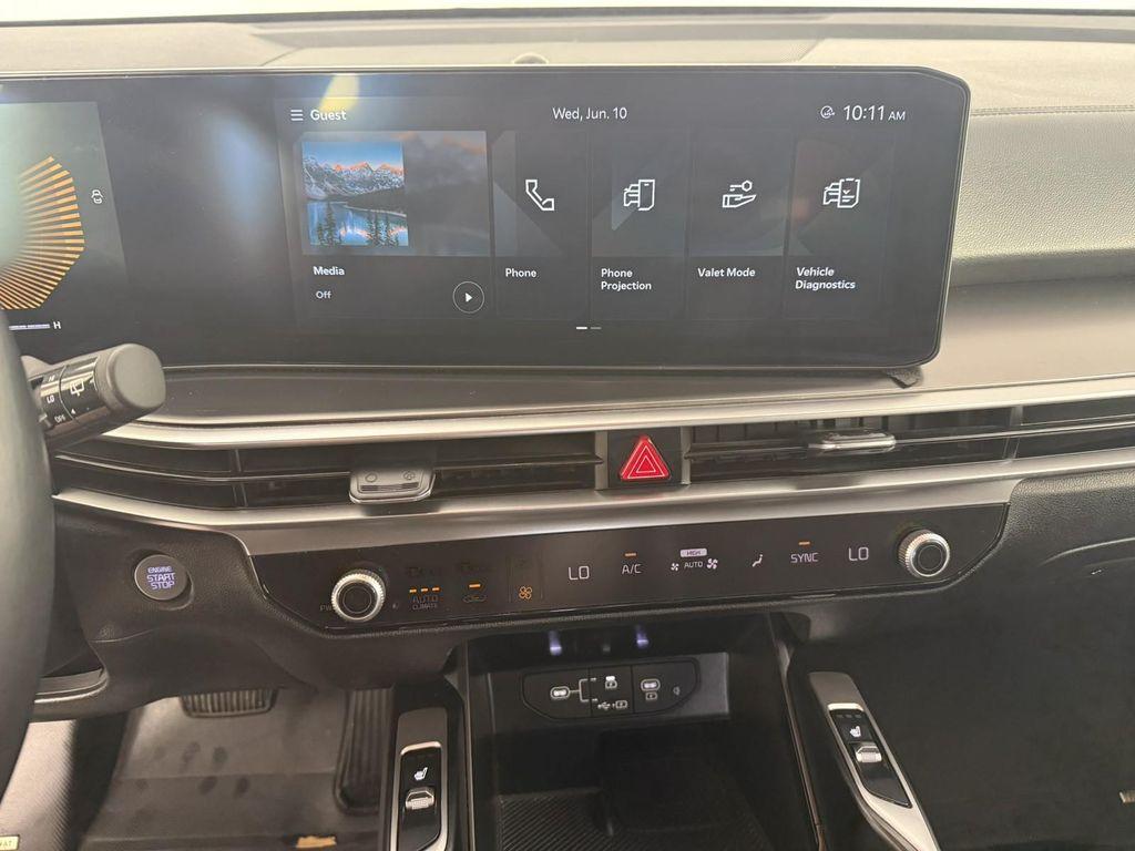 used 2024 Kia Sorento car, priced at $31,998
