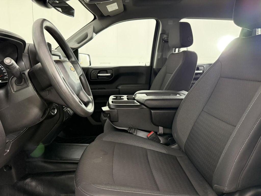 used 2024 Chevrolet Silverado 1500 car, priced at $33,998