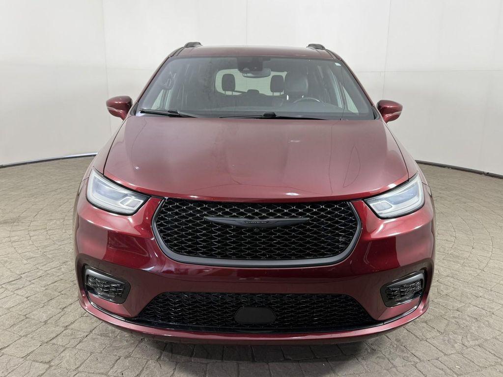 used 2021 Chrysler Pacifica car, priced at $21,998