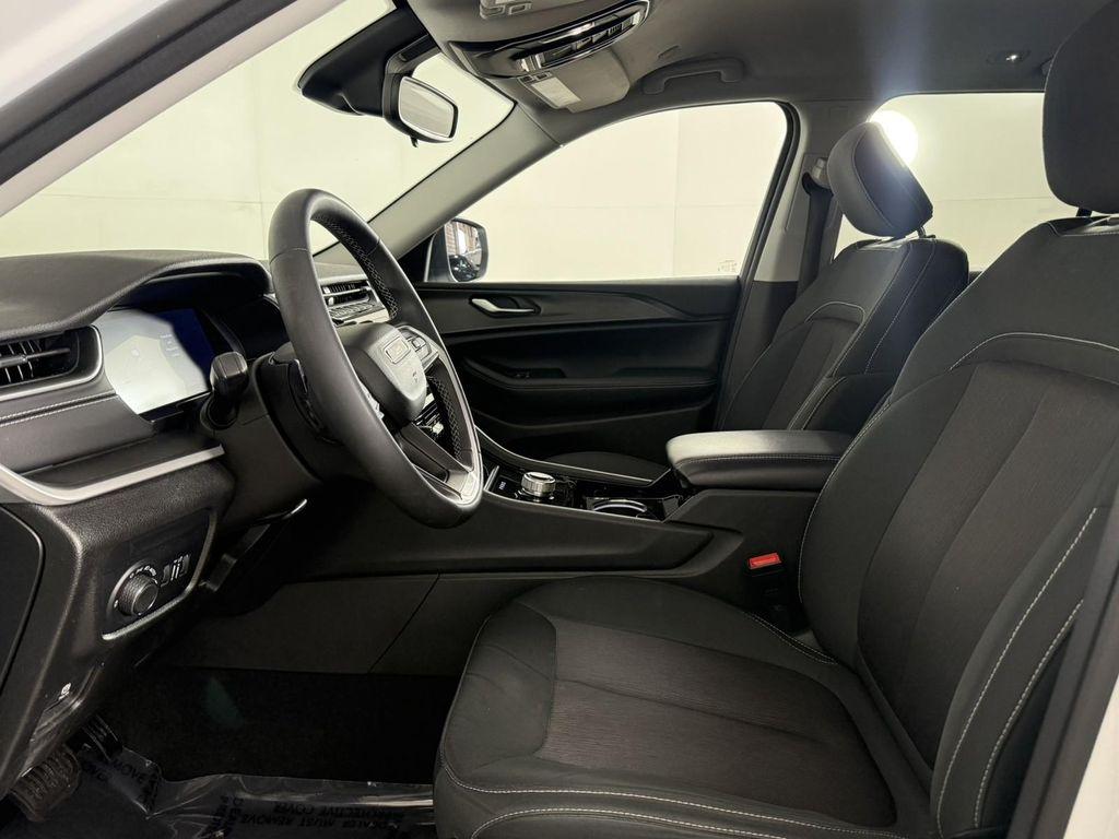 used 2023 Jeep Grand Cherokee car, priced at $23,998