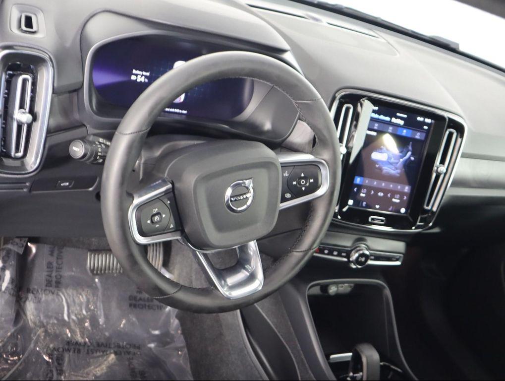 used 2024 Volvo C40 Recharge Pure Electric car, priced at $26,998