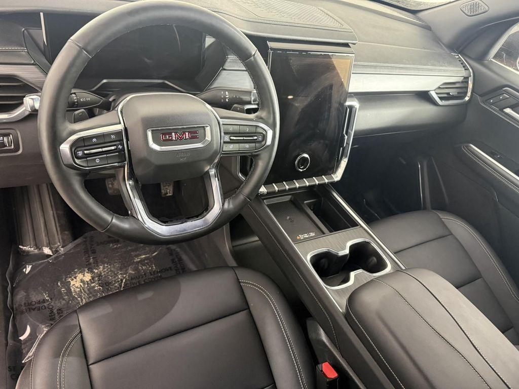 used 2024 GMC Acadia car, priced at $35,998