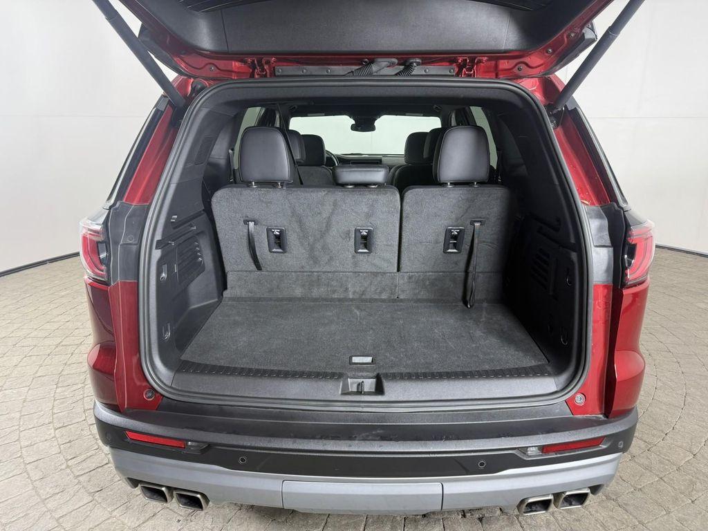 used 2024 GMC Acadia car, priced at $35,998