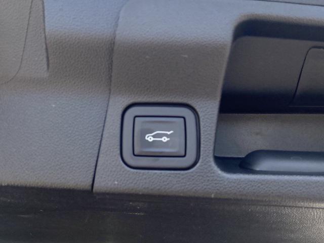 used 2023 GMC Acadia car, priced at $29,555