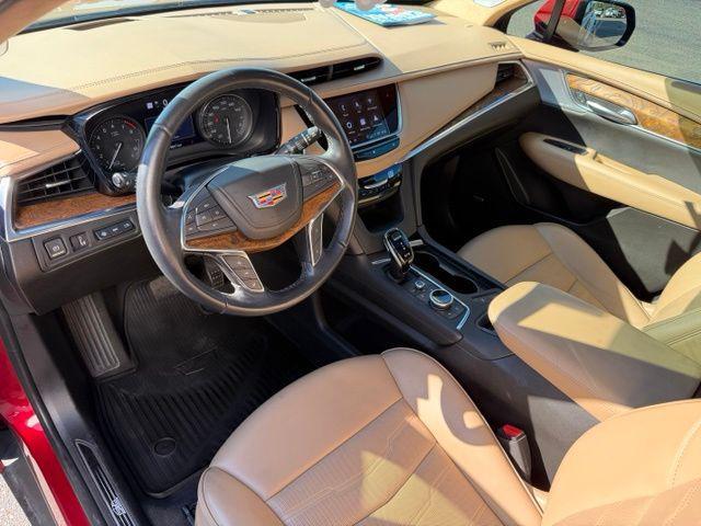 used 2021 Cadillac XT5 car, priced at $29,499