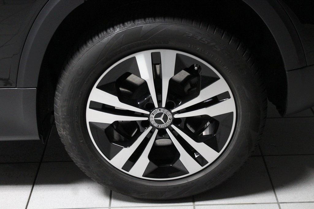 used 2025 Mercedes-Benz GLB 250 car, priced at $39,985