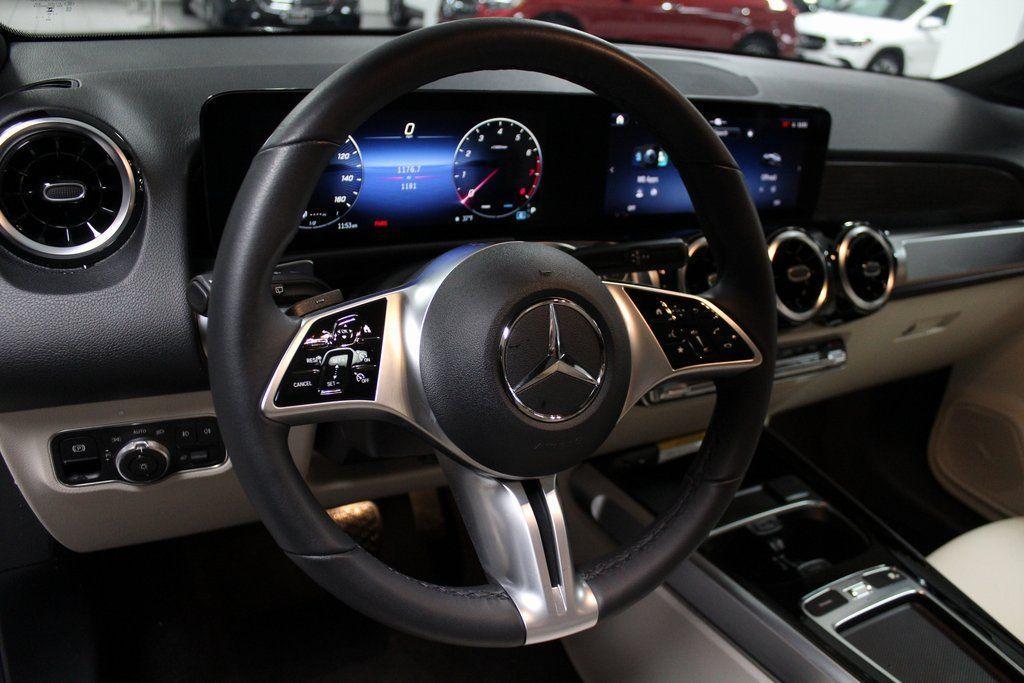 used 2026 Mercedes-Benz GLB 250 car, priced at $42,991