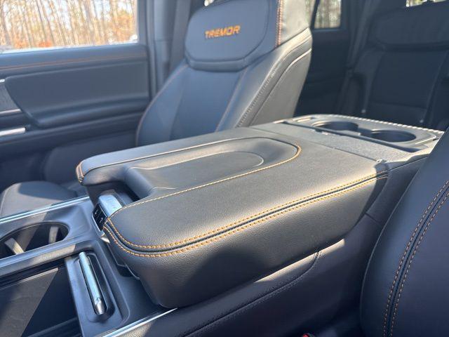 new 2026 Ford Expedition car, priced at $82,235