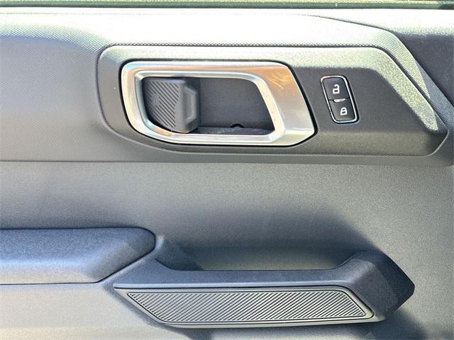 new 2025 Ford Bronco car, priced at $38,124