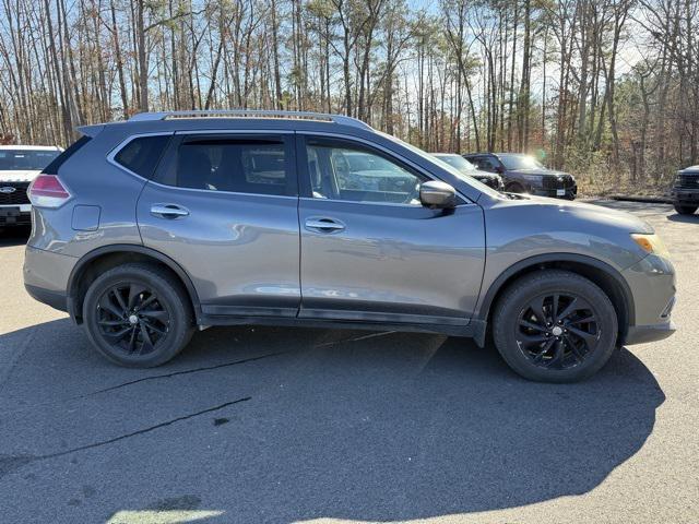used 2015 Nissan Rogue car, priced at $9,587