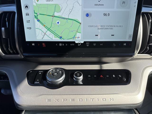 new 2025 Ford Expedition Max car, priced at $74,605