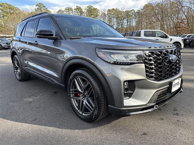 used 2025 Ford Explorer car, priced at $51,414