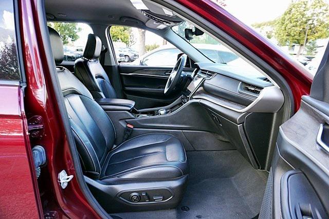 used 2023 Jeep Grand Cherokee car, priced at $24,778