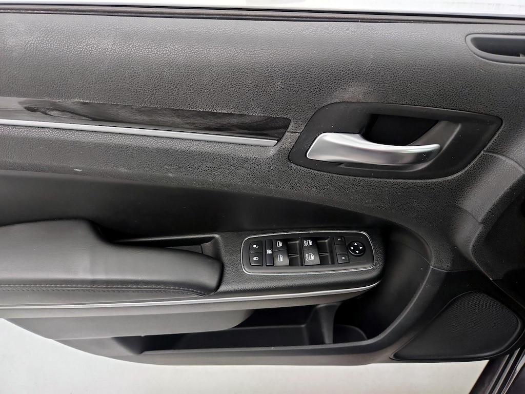 used 2019 Chrysler 300 car, priced at $19,998