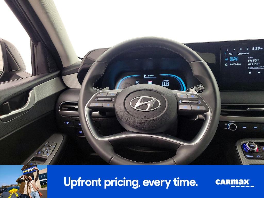 used 2025 Hyundai Palisade car, priced at $40,998