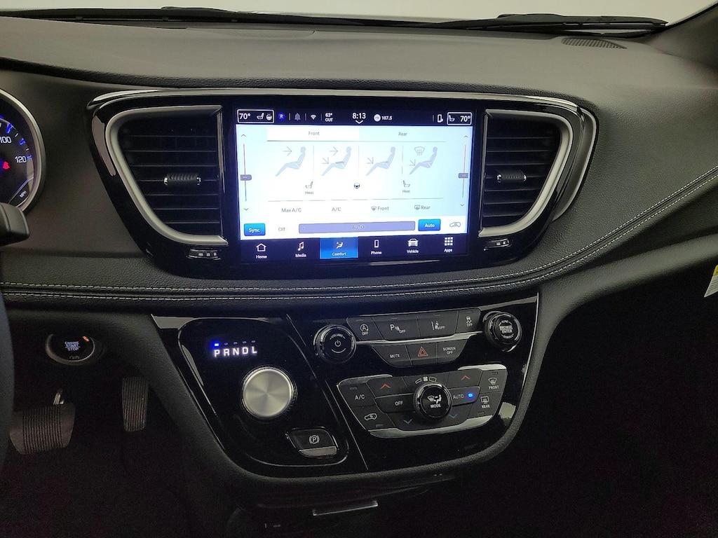 used 2025 Chrysler Pacifica car, priced at $35,998