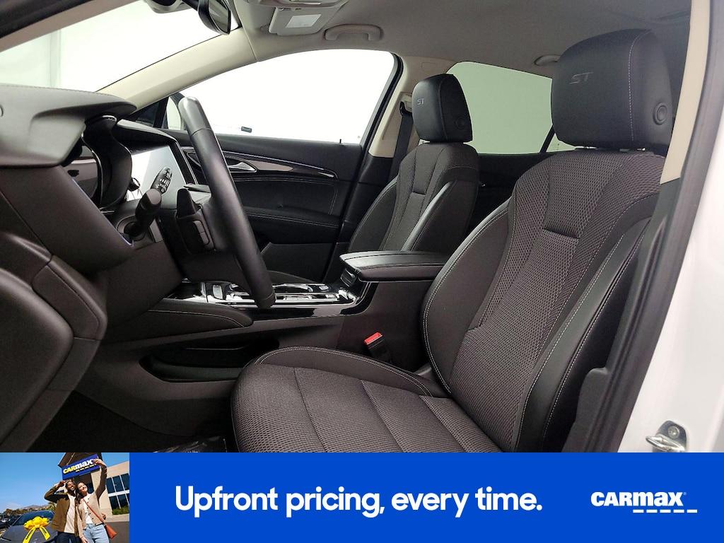 used 2022 Buick Envision car, priced at $23,998