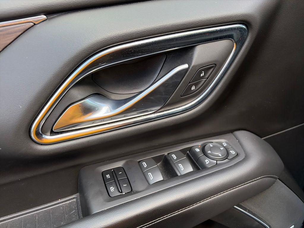 used 2023 Chevrolet Suburban car, priced at $57,998
