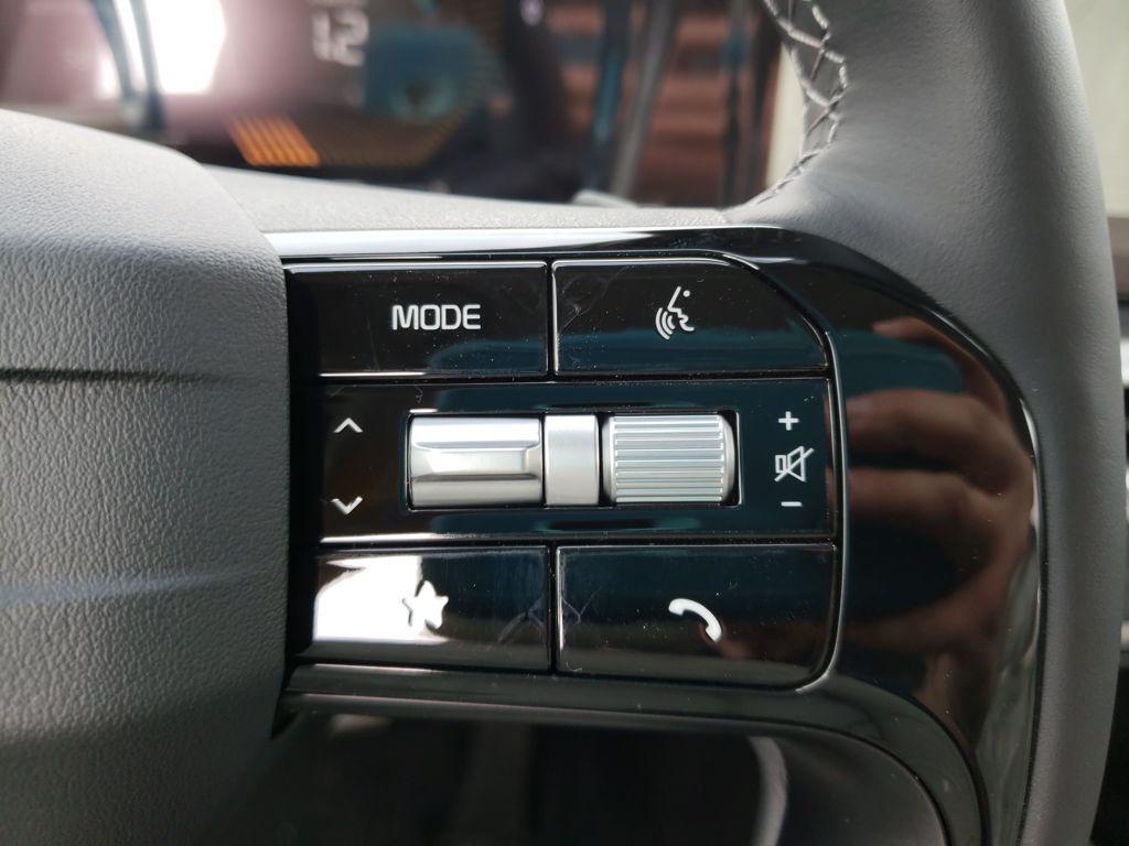 new 2026 Kia Sorento Hybrid car, priced at $37,519