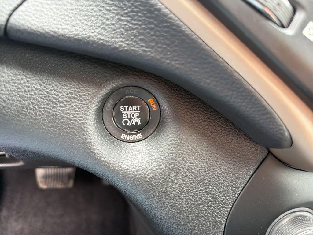 used 2015 Jeep Cherokee car, priced at $9,498