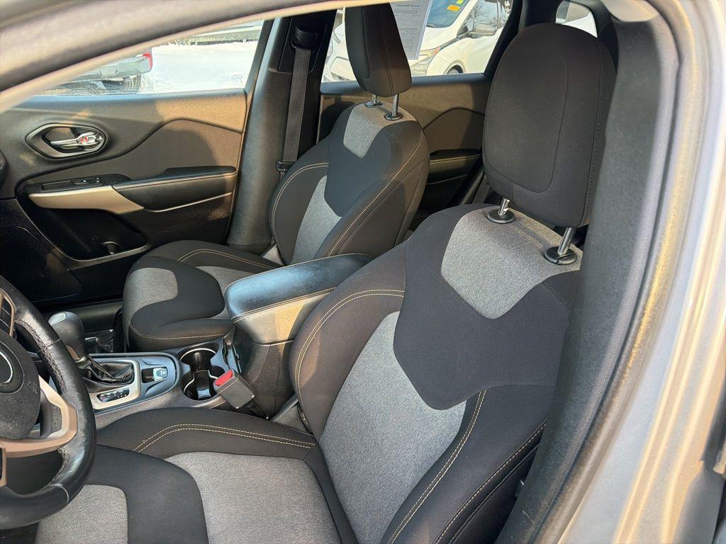 used 2018 Jeep Cherokee car, priced at $10,991