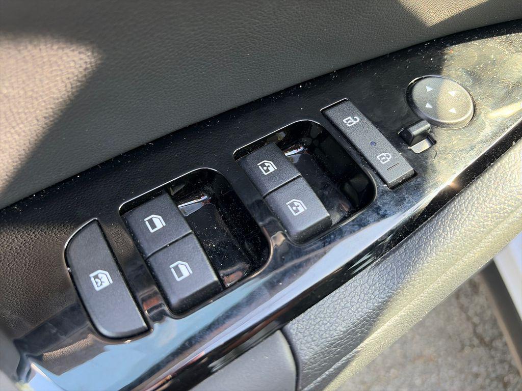 new 2025 Kia Sportage car, priced at $30,411