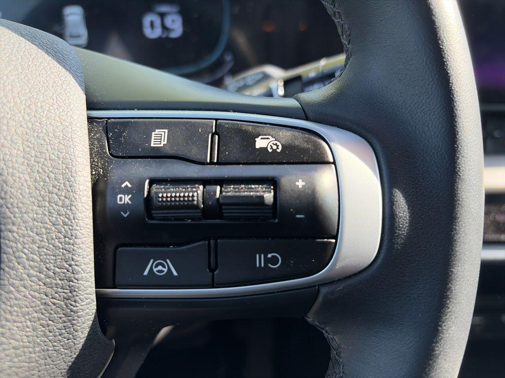 new 2025 Kia Sportage car, priced at $30,411
