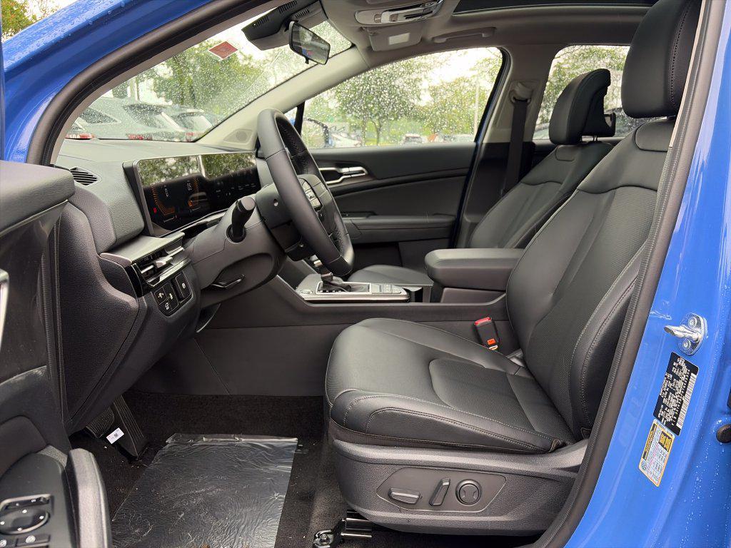 new 2026 Kia Sportage car, priced at $29,333