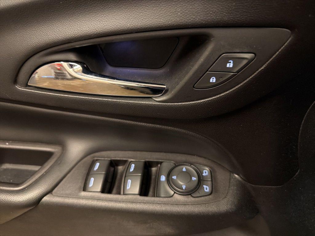 used 2018 Chevrolet Equinox car, priced at $12,899