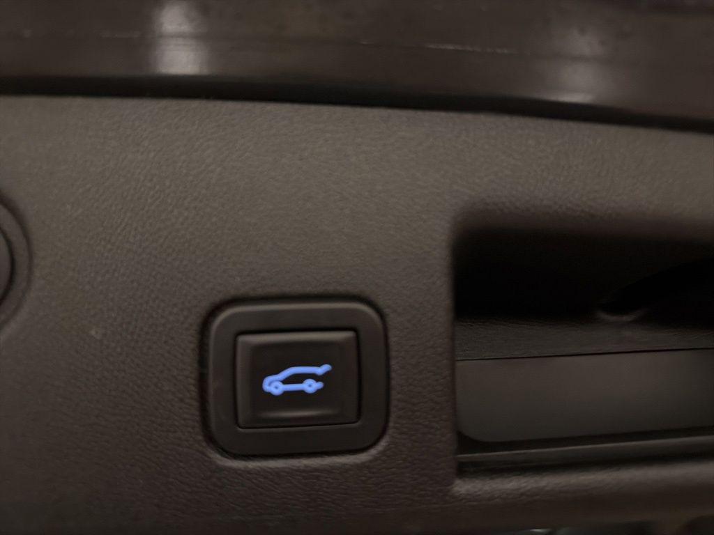 used 2018 Chevrolet Equinox car, priced at $12,899