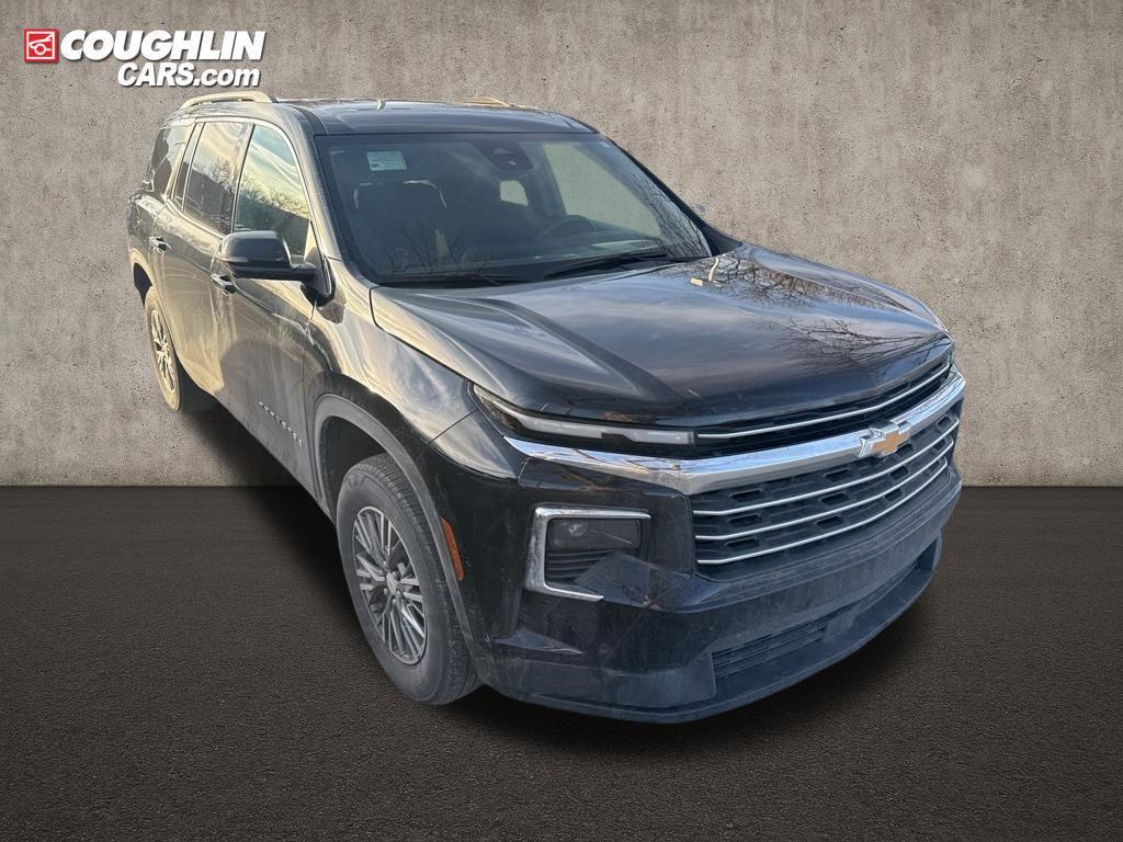 used 2024 Chevrolet Traverse car, priced at $31,997